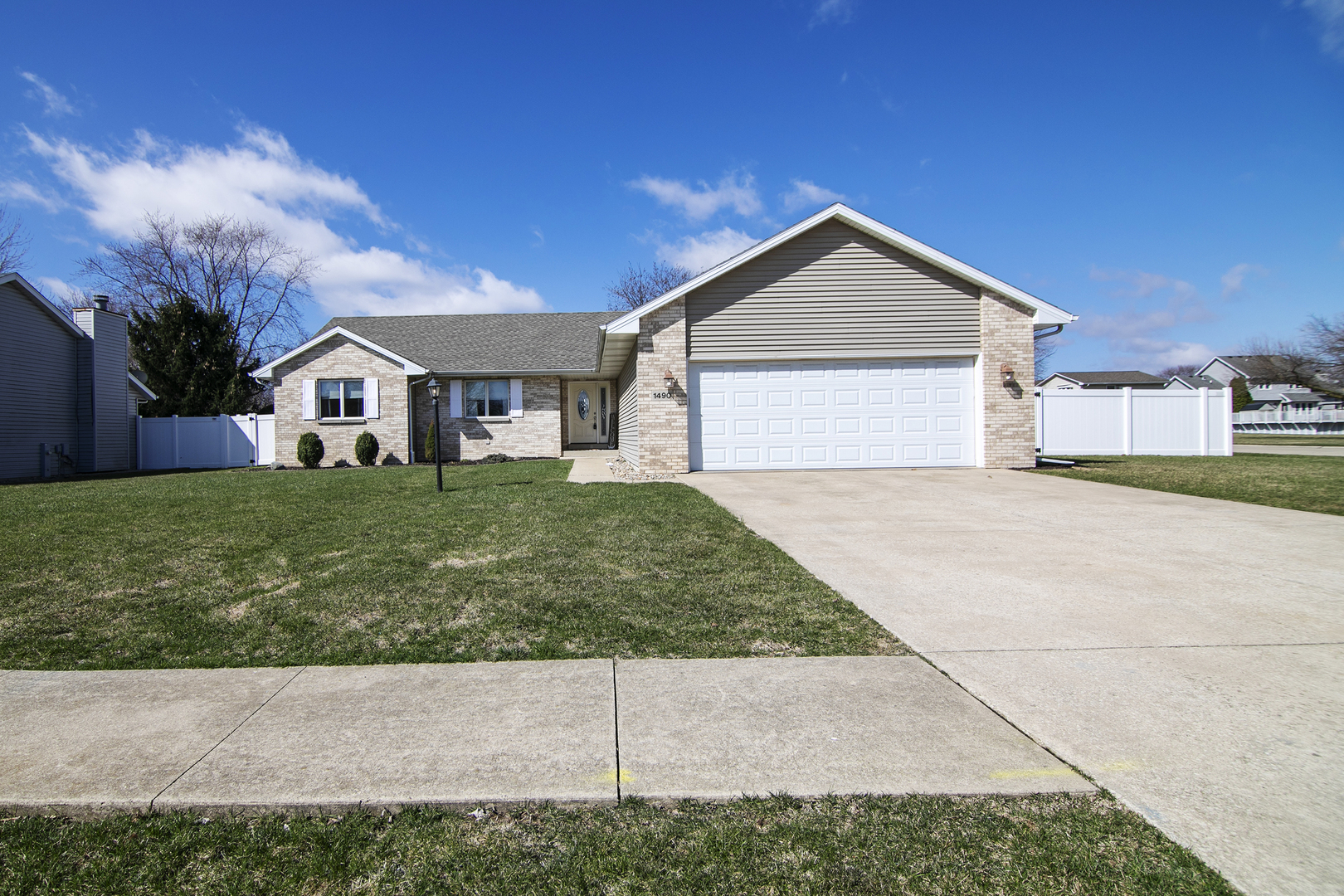 1490 Galaxy Way Property Photo