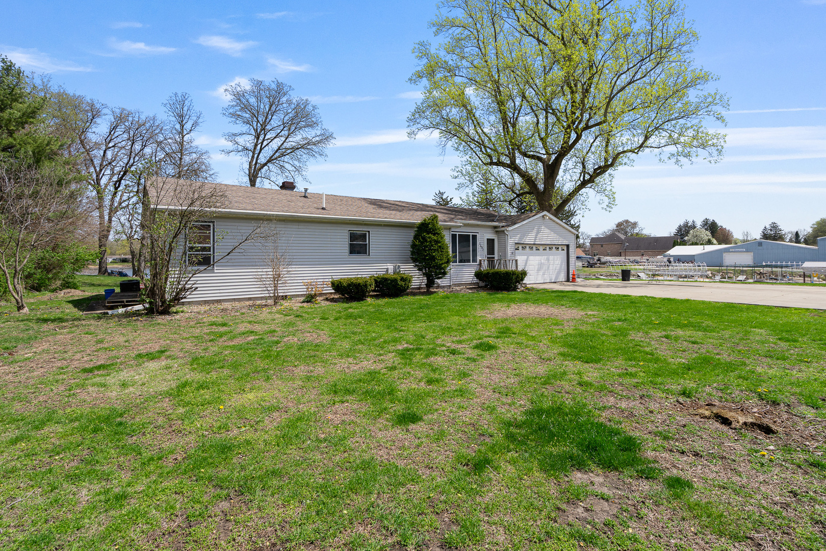 2697 River Road Property Photo 20