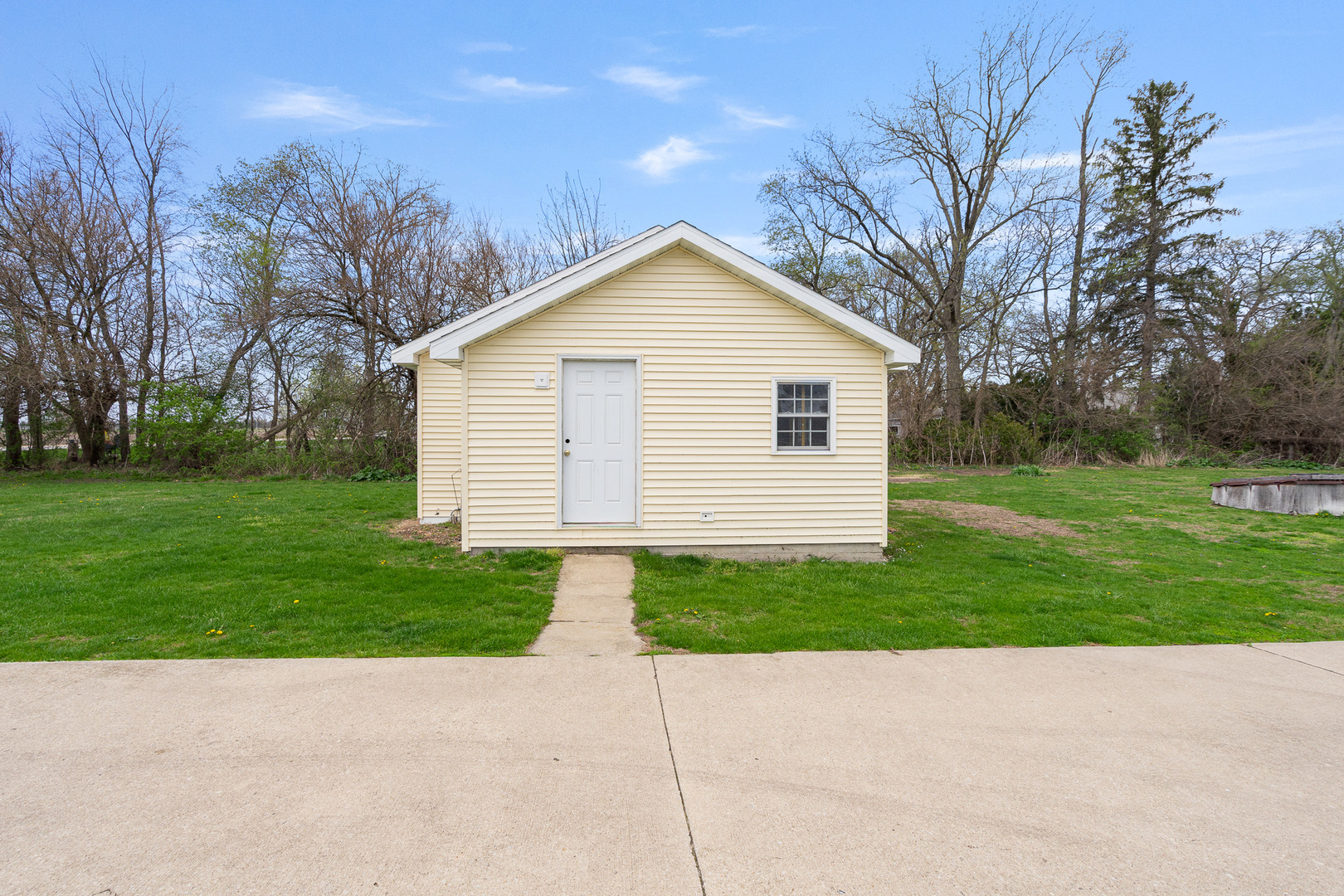 2697 River Road Property Photo 32