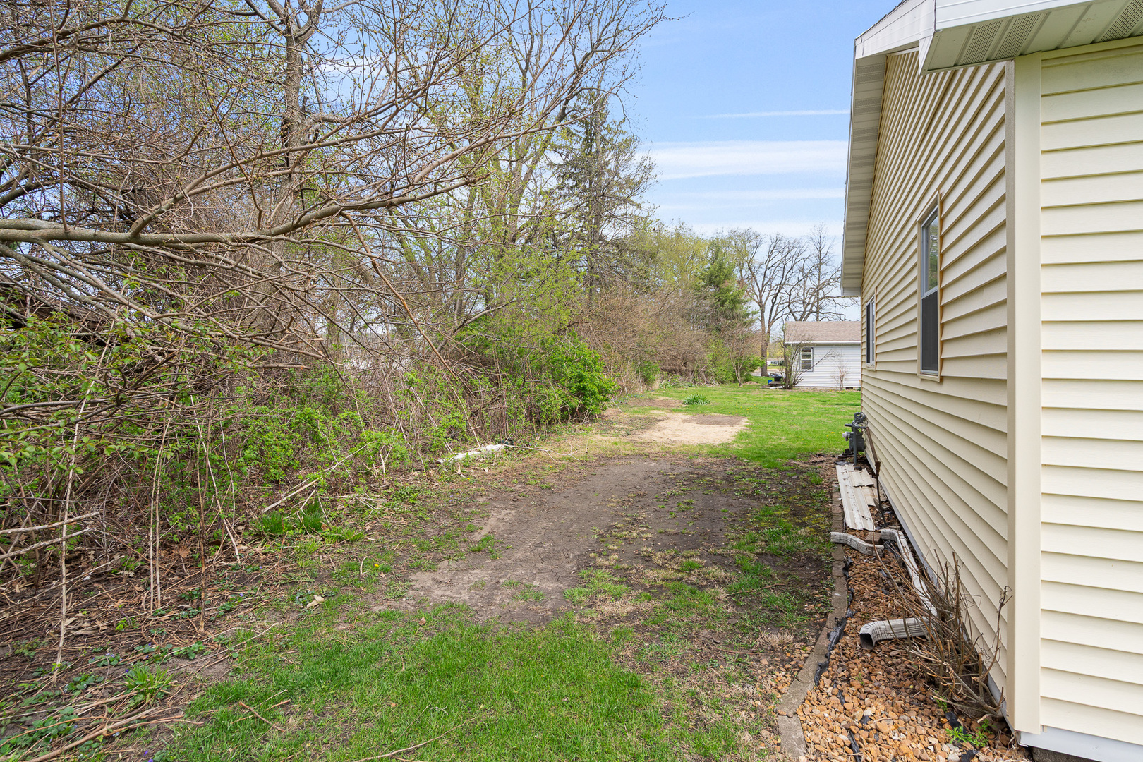 2697 River Road Property Photo 36