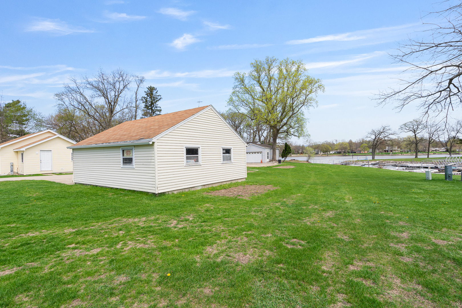 2697 River Road Property Photo 42