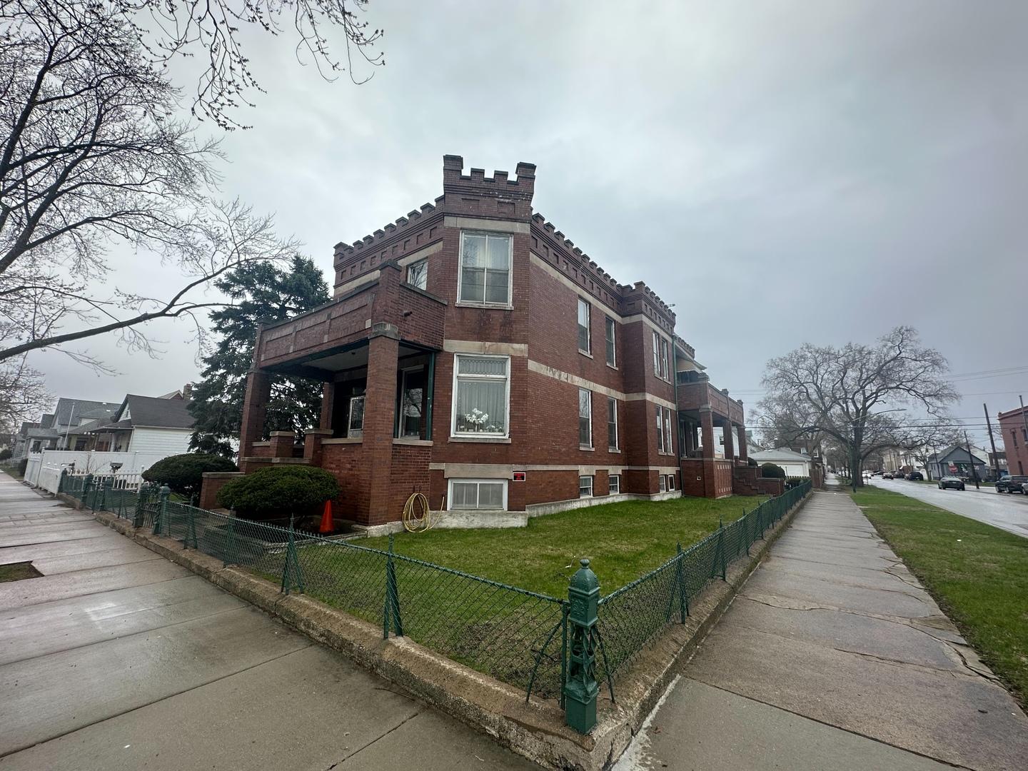 13402 S Buffalo Avenue Property Photo