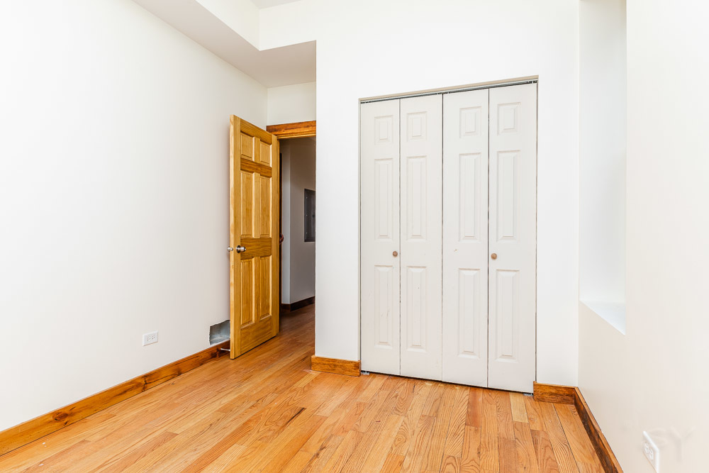 2625 W Cullerton Street Property Photo 9