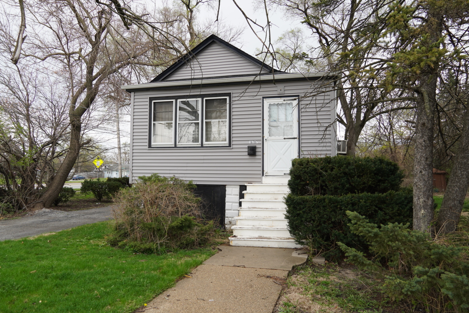 16707 Dixie Highway Property Photo