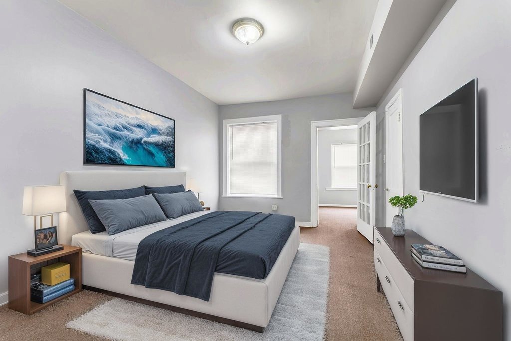 8012 S Essex Avenue 3s Property Photo 8