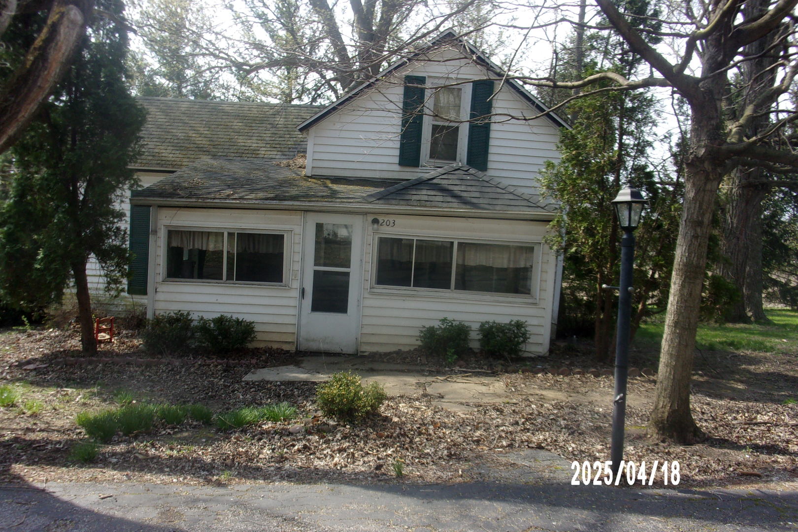 203 Se Walnut Street Property Photo 1