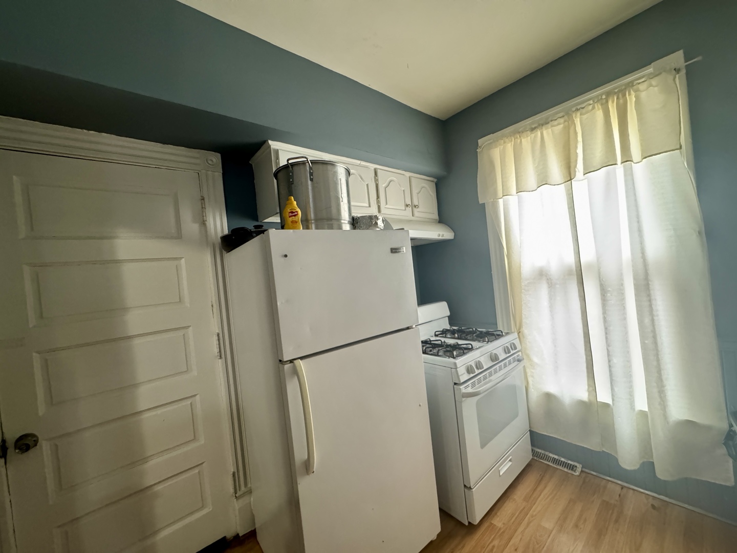 735 Sexton Street Property Photo 6