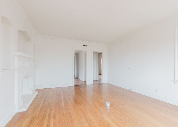 8642 S Euclid Avenue Property Photo 18