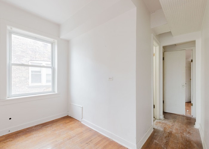 8642 S Euclid Avenue Property Photo 19