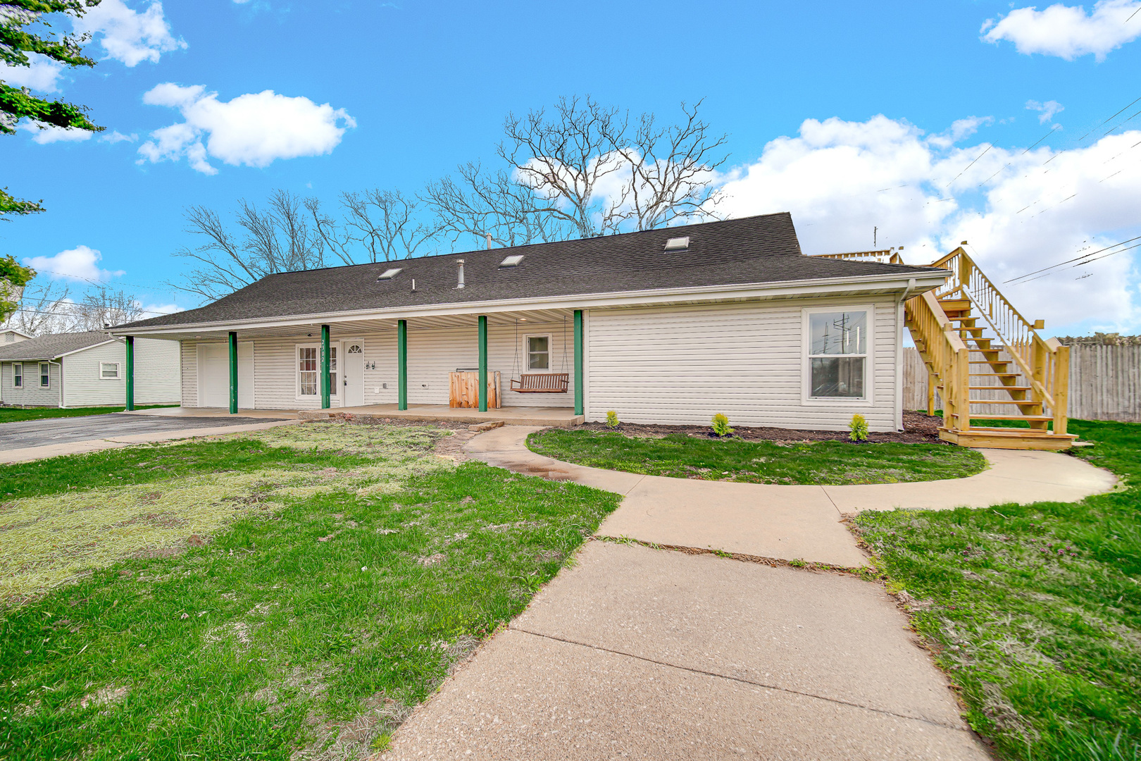2302 W 37th Avenue Property Photo