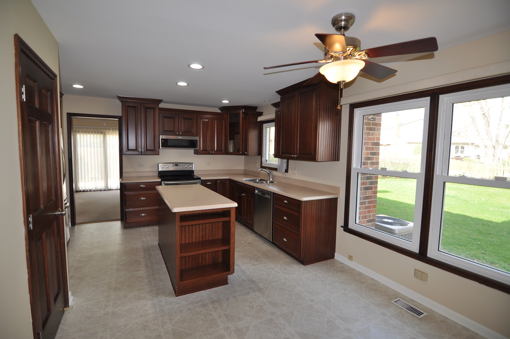 37 Pottowattomie Court Property Photo 4