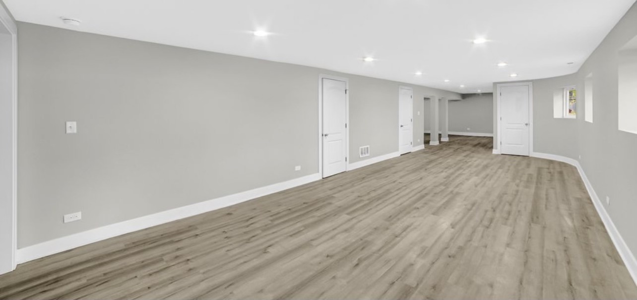 7801 S Union Ave Property Photo 4