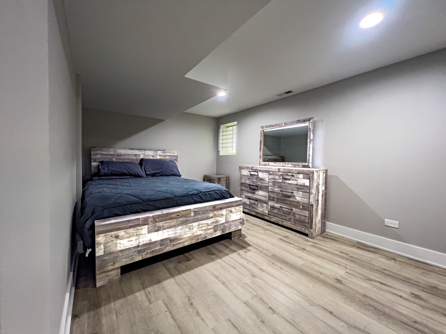 7801 S Union Ave Property Photo 5