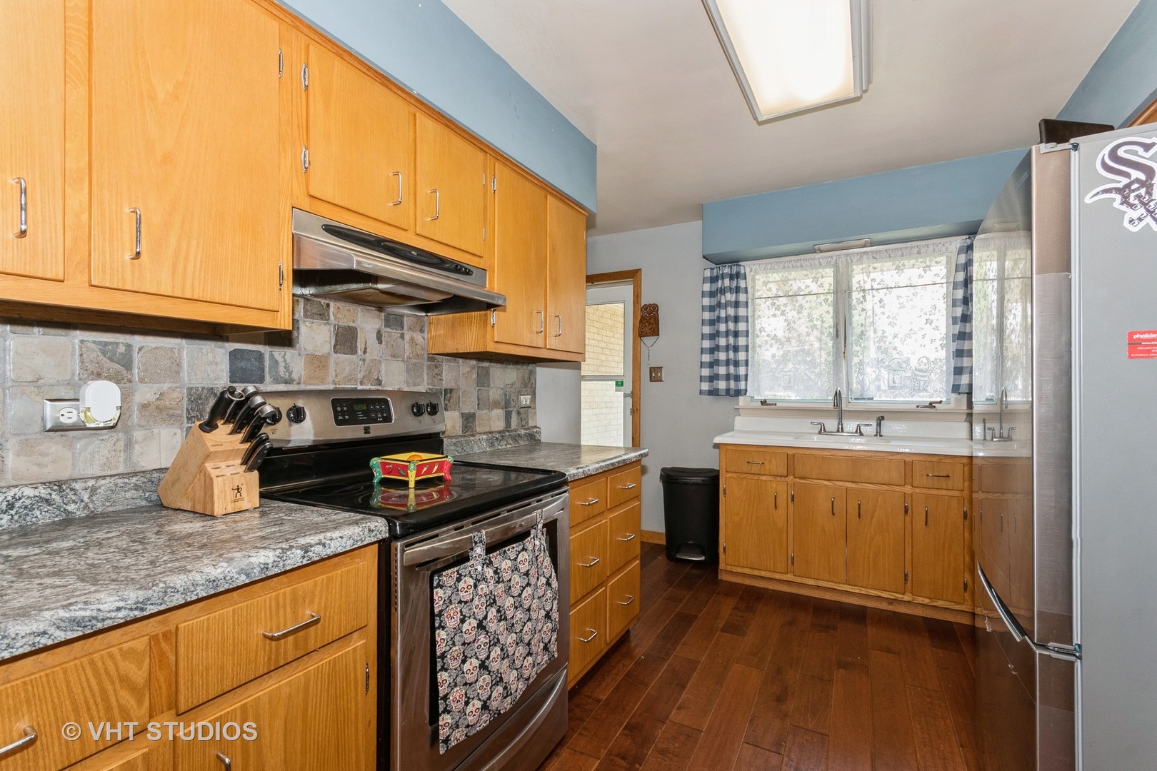 725 Terry Dr Property Photo 4