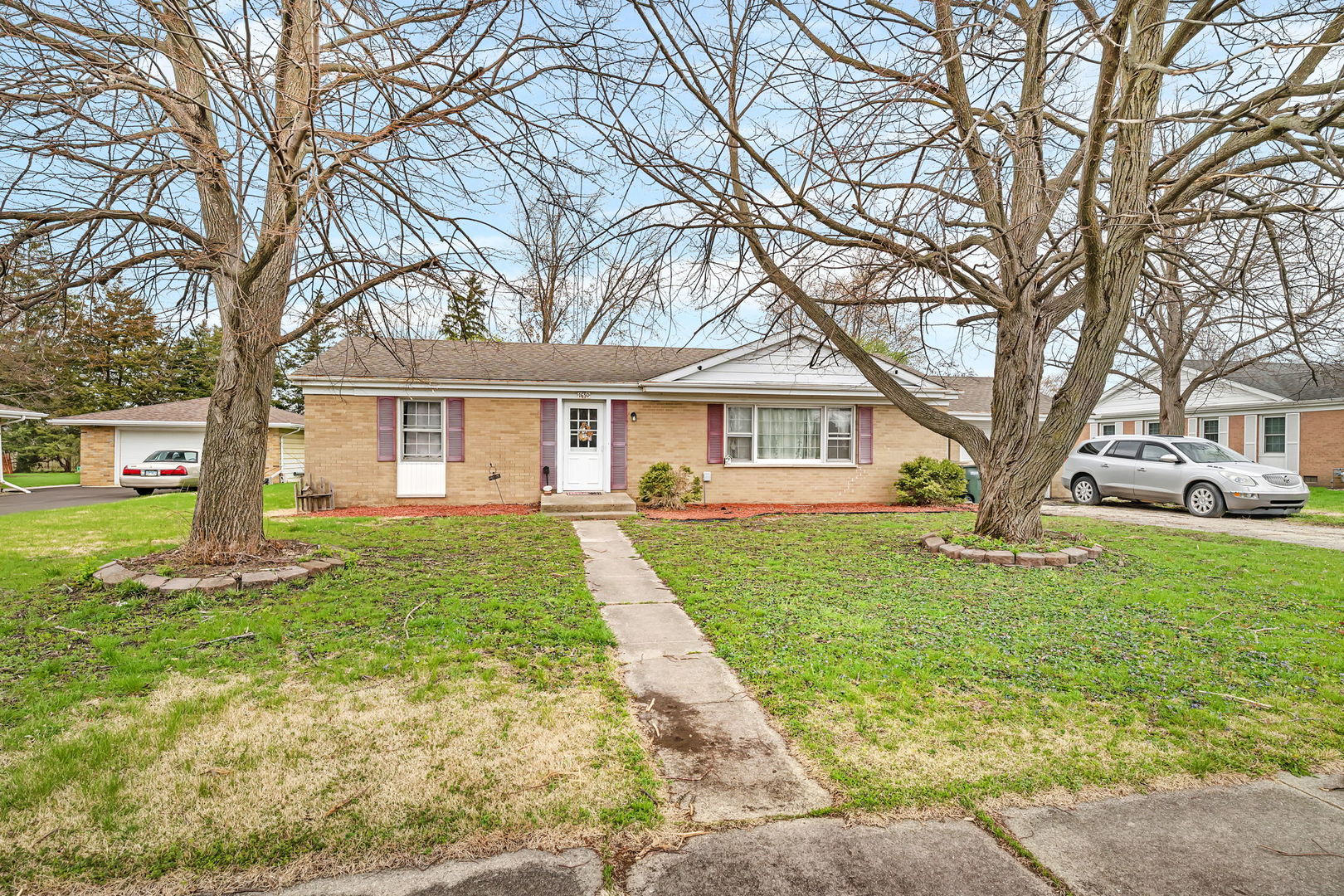 1650 E Clark Street Property Photo