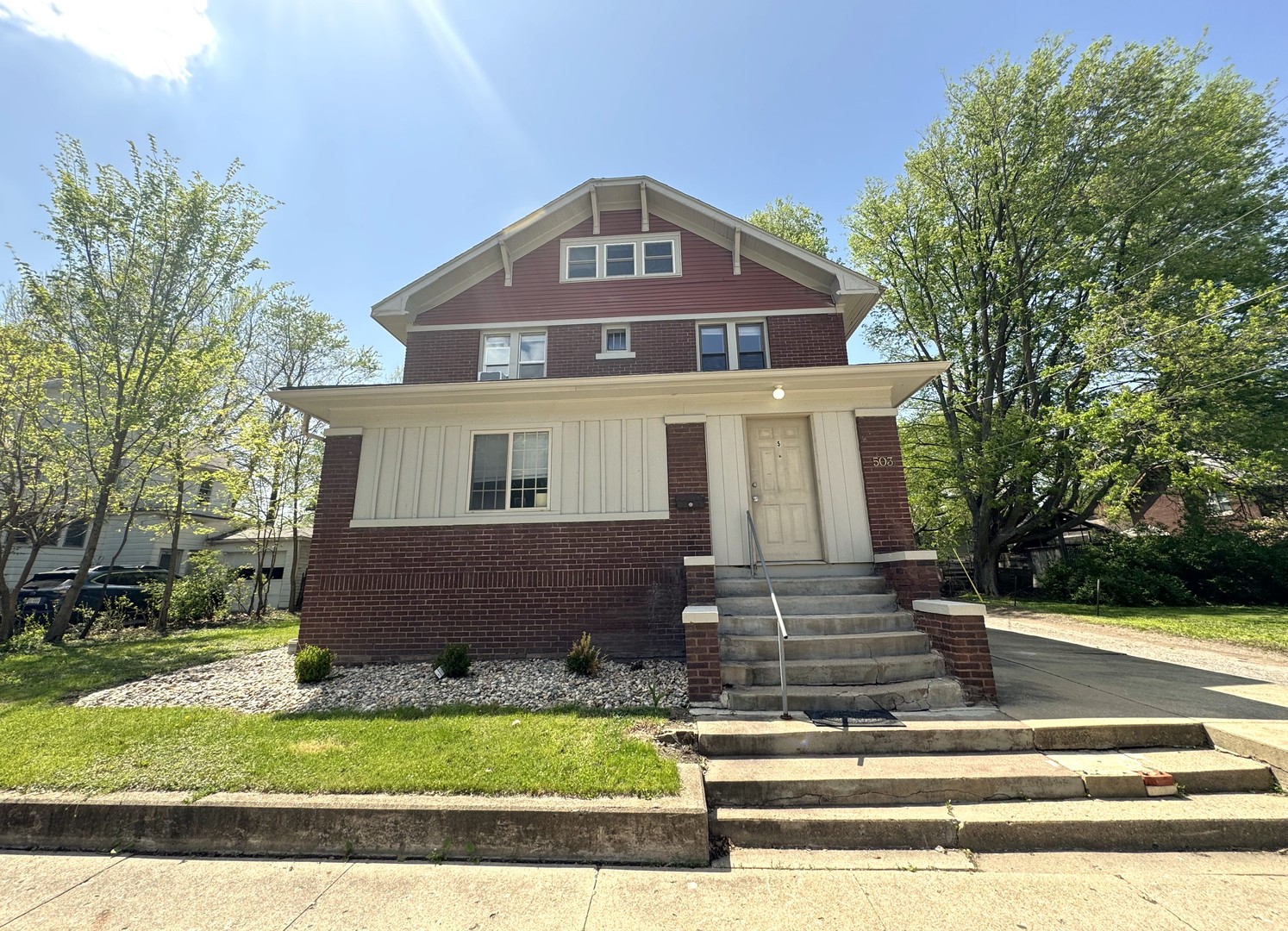 503 N State Street Property Photo 1