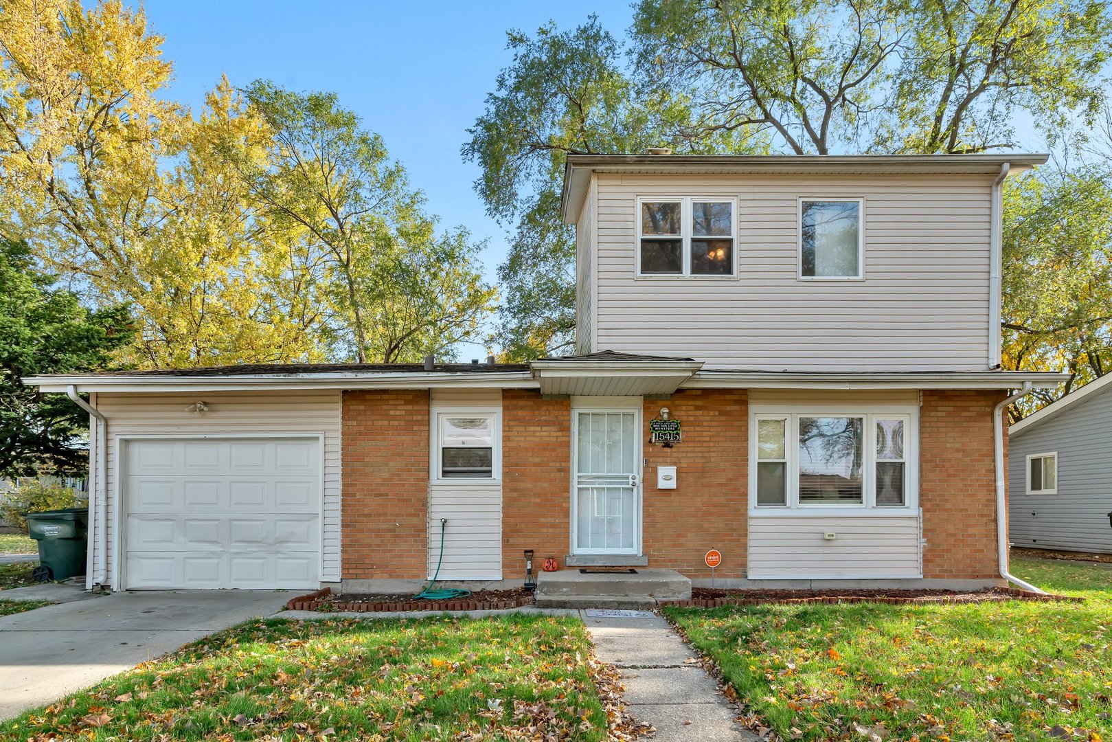 15415 Dorchester Avenue Property Photo