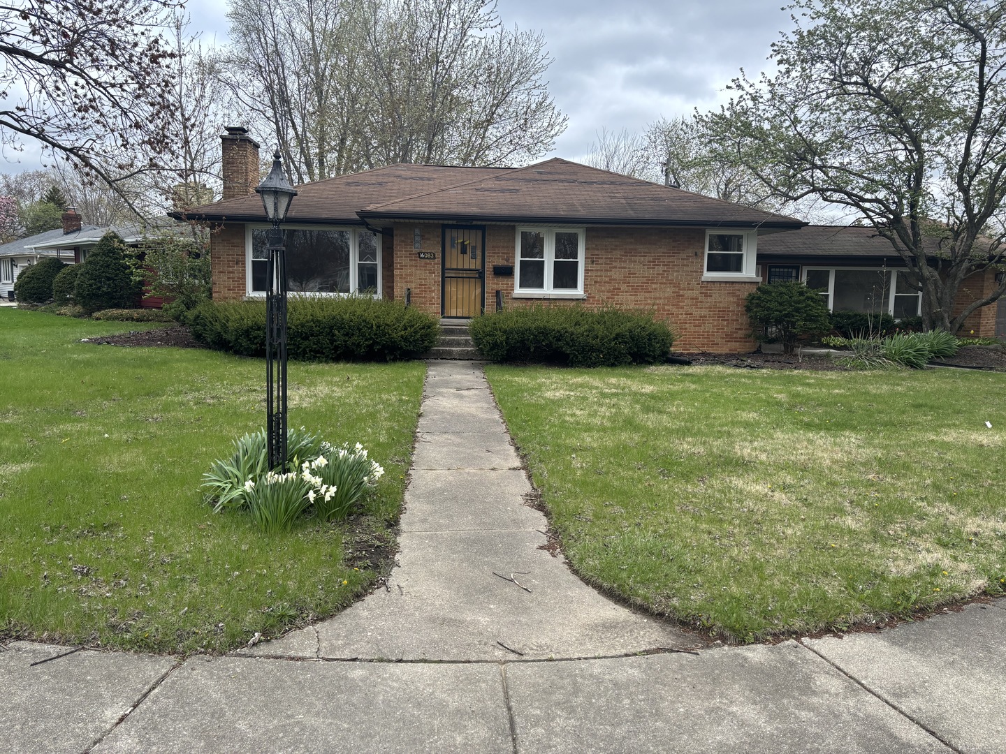 16083 School Street Property Photo