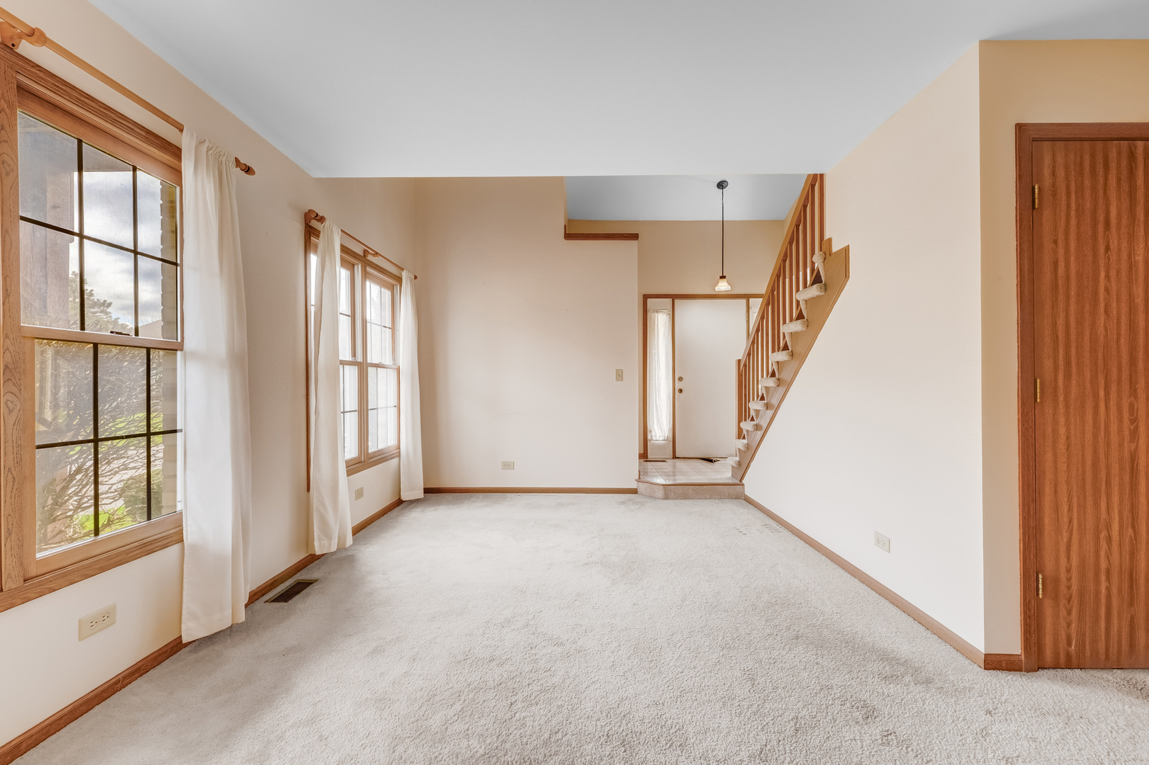 1922 Wisteria Court 2 Property Photo 4