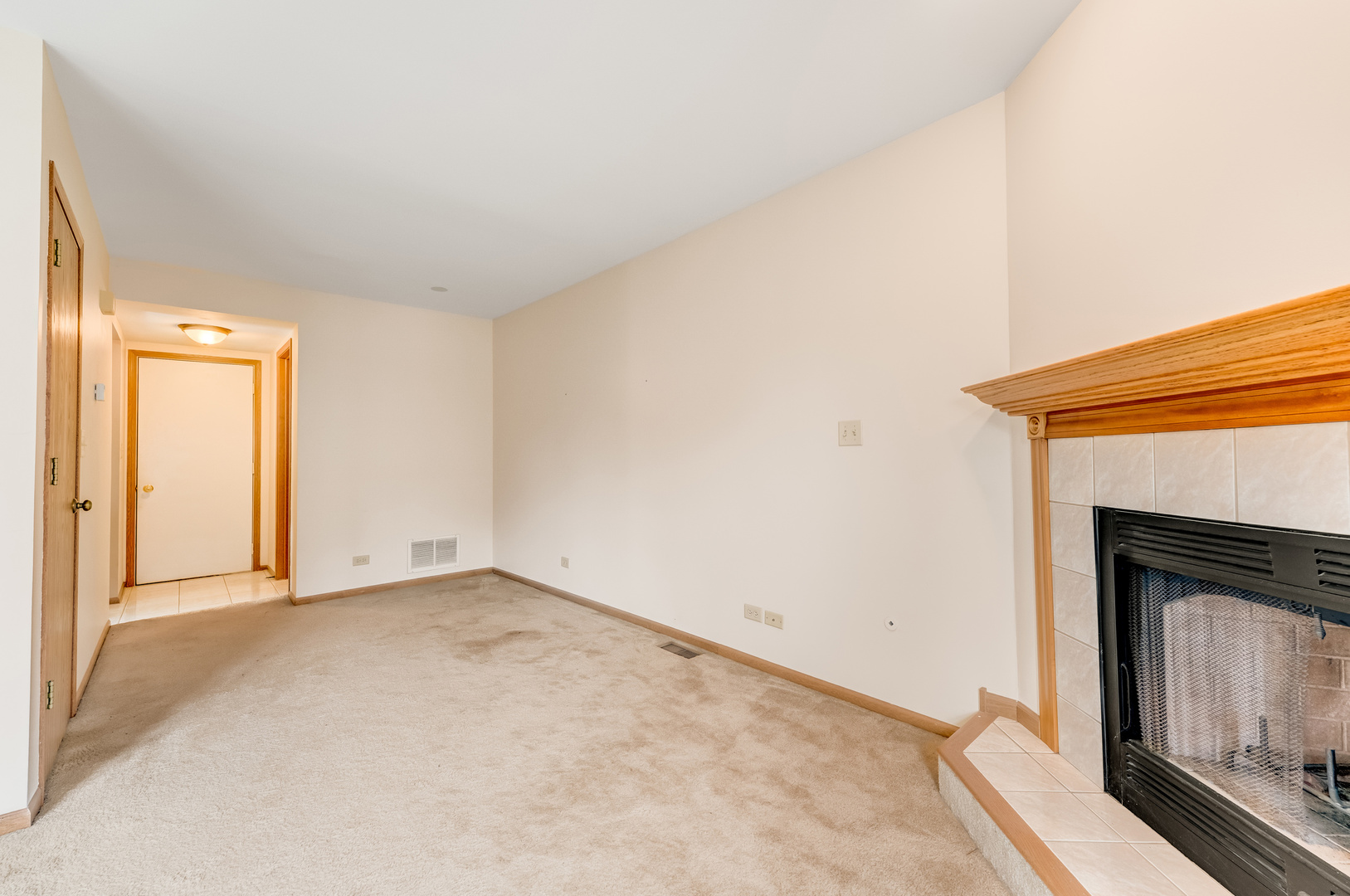 1922 Wisteria Court 2 Property Photo 5