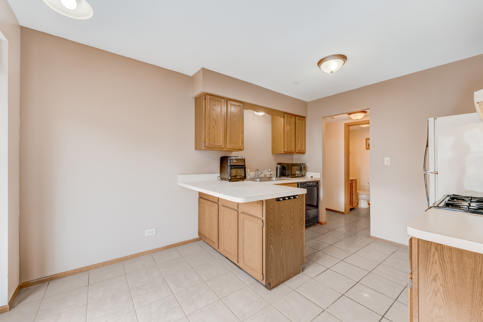 1922 Wisteria Court 2 Property Photo 7