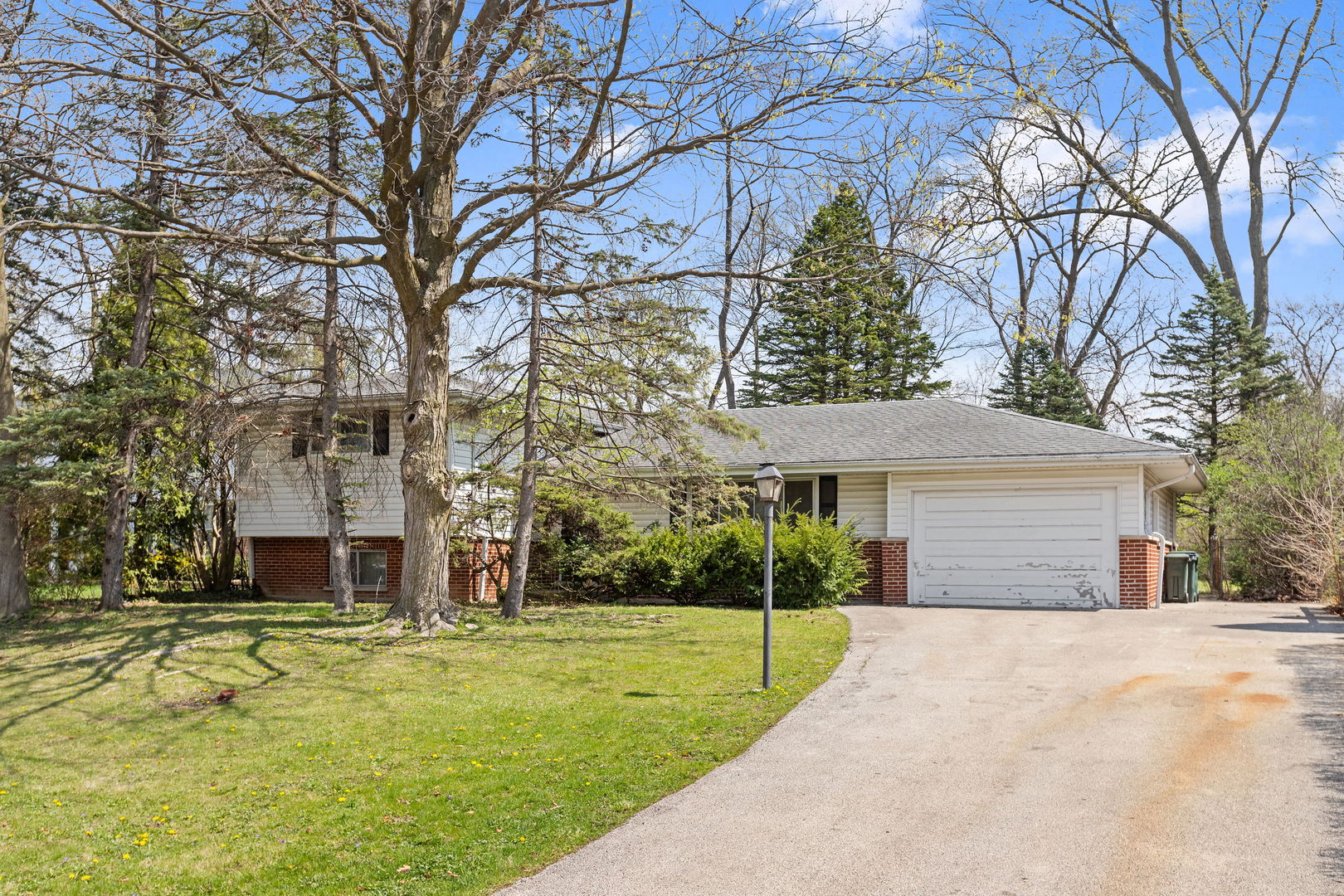 Glenbrook South High School Real Estate Listings Main Image