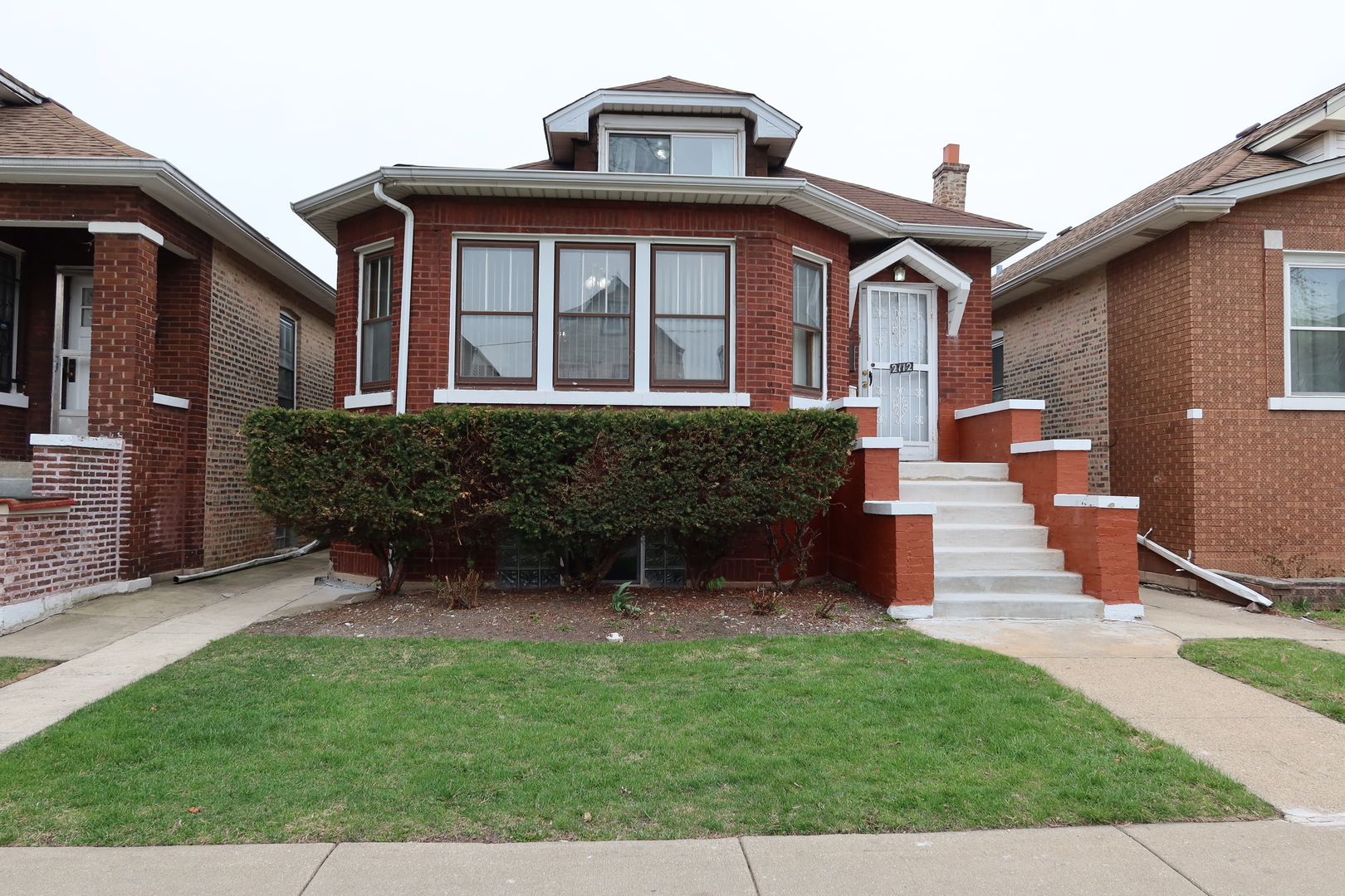 2112 N Latrobe Avenue Property Photo 1