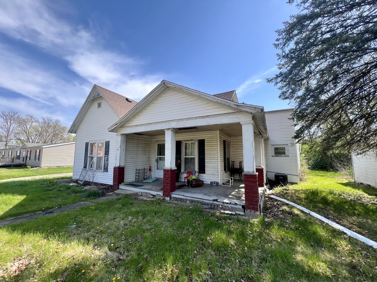 110 S Vermilion St Property Image