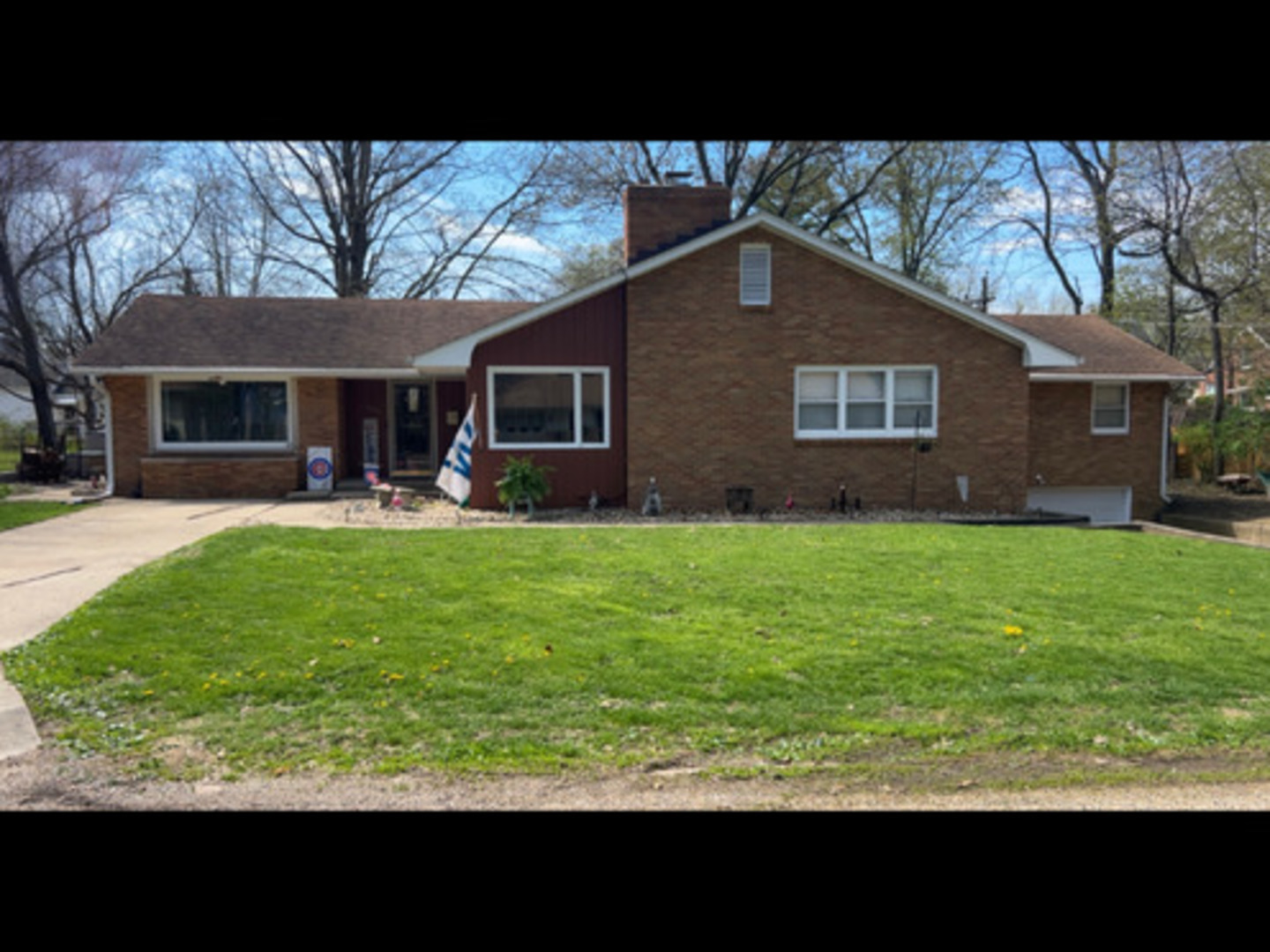 405 Prairie Court Property Photo