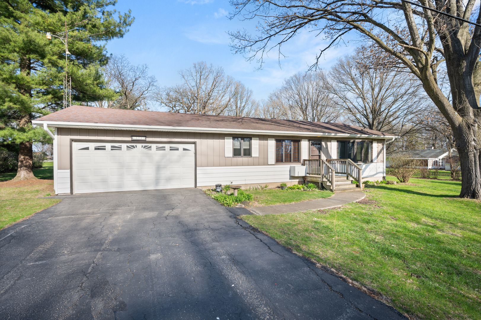 12711 Willow Lane Property Photo