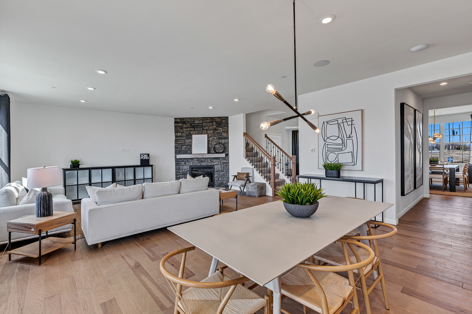 535 Branson Drive Property Photo 6