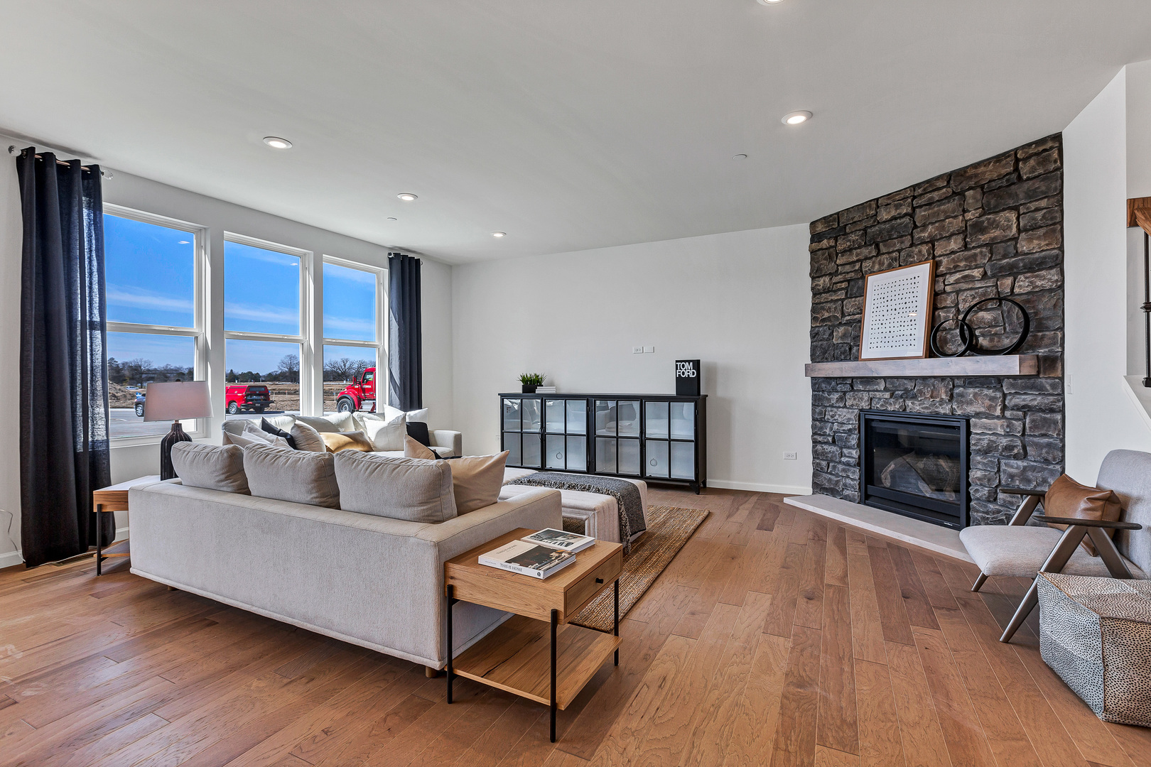 535 Branson Drive Property Photo 7