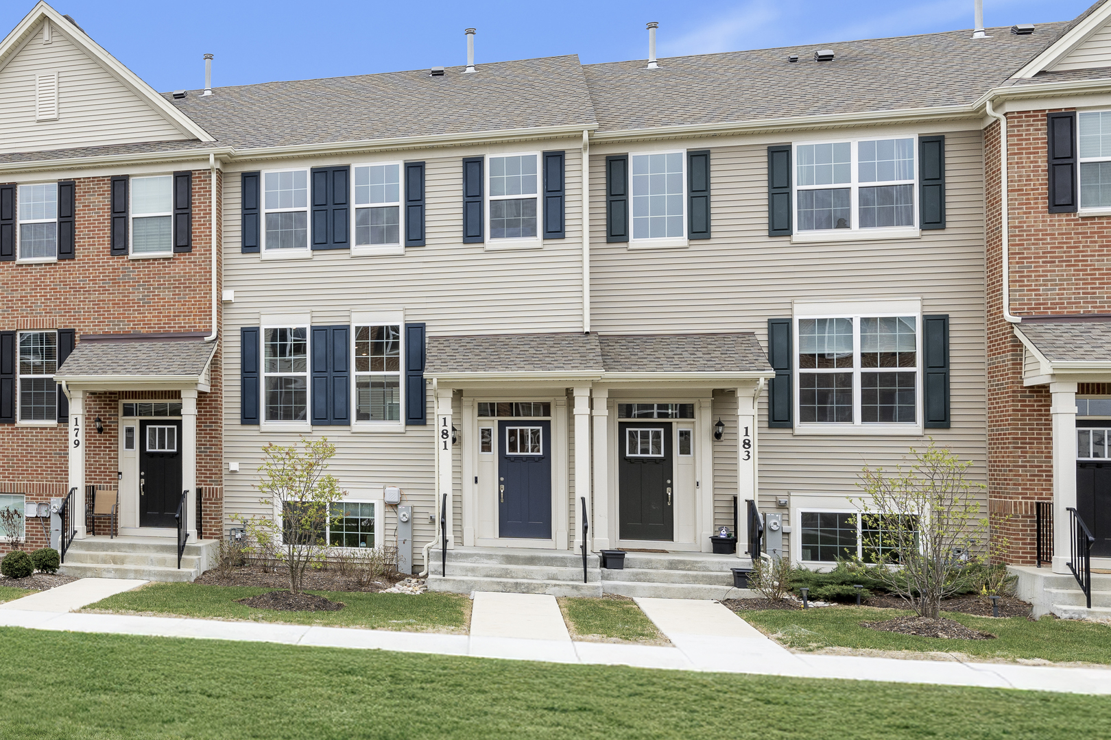 181 Lakeshore Drive Property Photo 1
