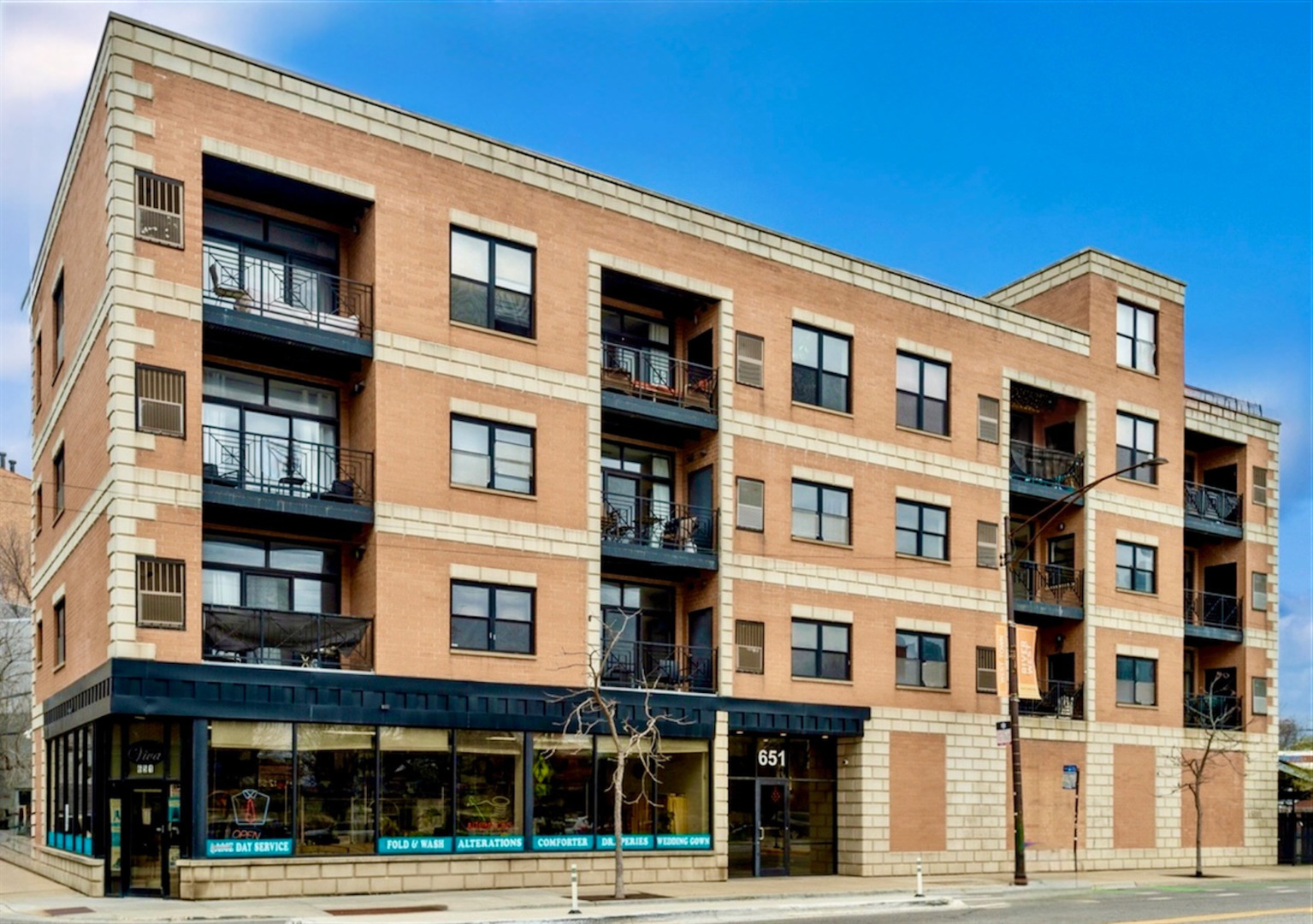 651 N Milwaukee Avenue 403 Property Photo