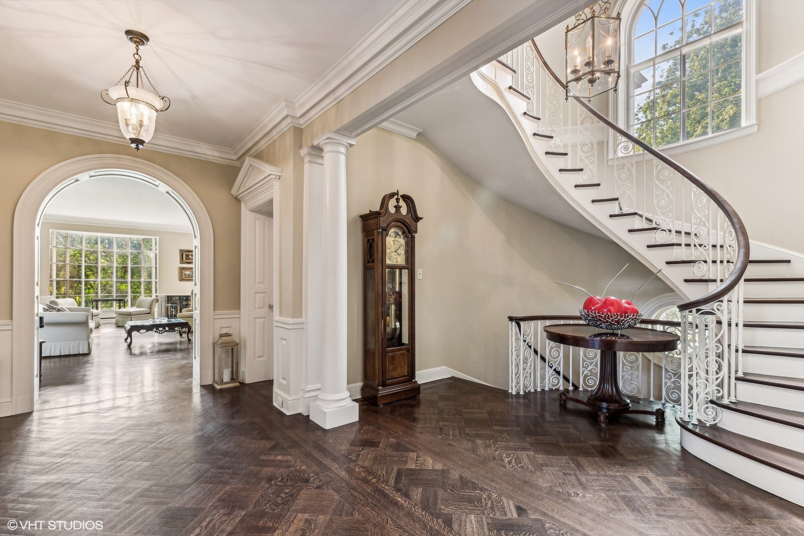 2020 Knollwood Road Property Photo 5