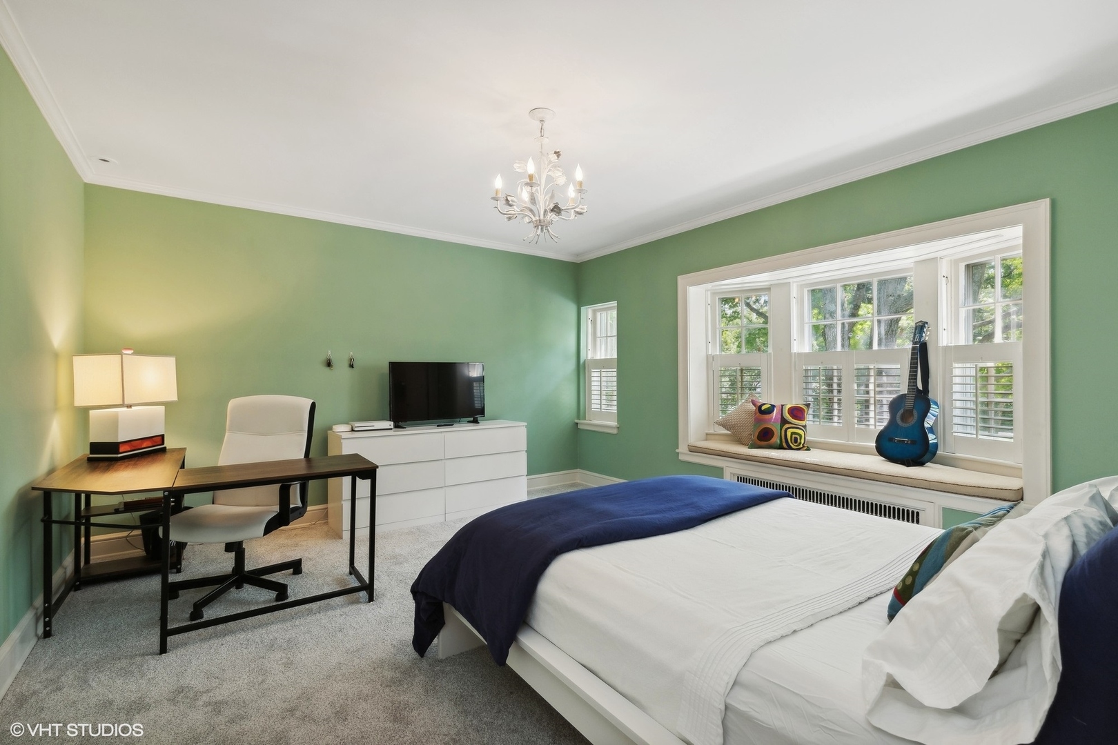 2020 Knollwood Road Property Photo 28