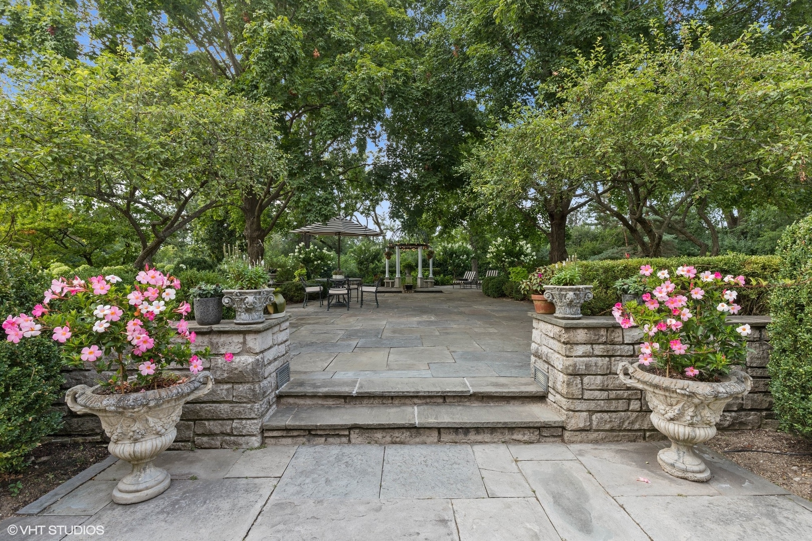 2020 Knollwood Road Property Photo 39