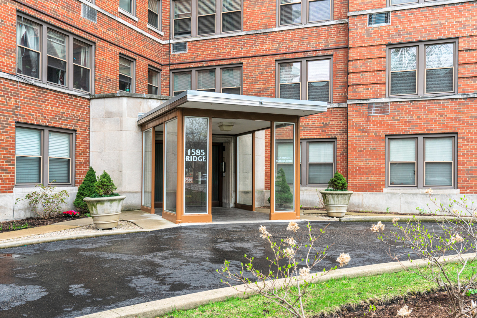1585 Ridge Avenue 601 Property Photo
