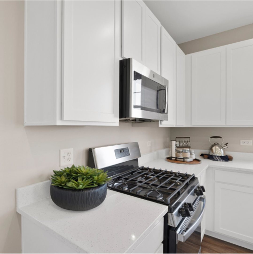 612 Murdock Place Property Photo 4