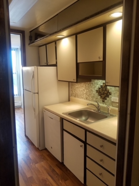 5401 S Hyde Park Boulevard 705 Property Photo 8