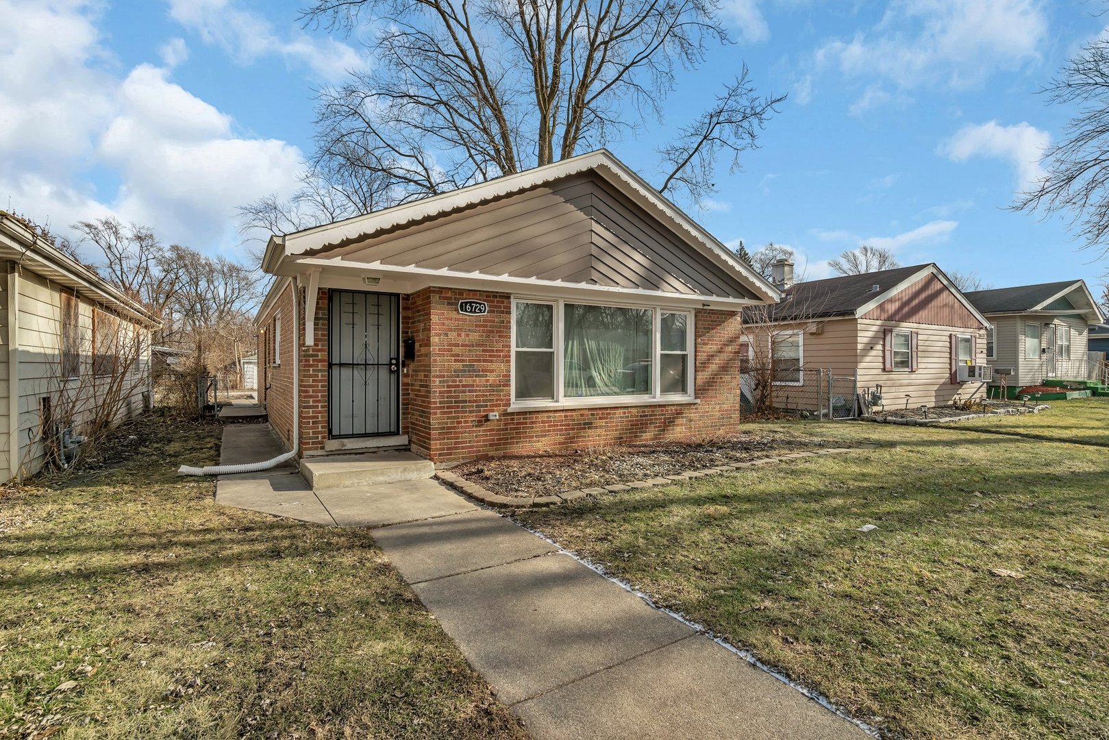 16729 Anthony Avenue Property Photo
