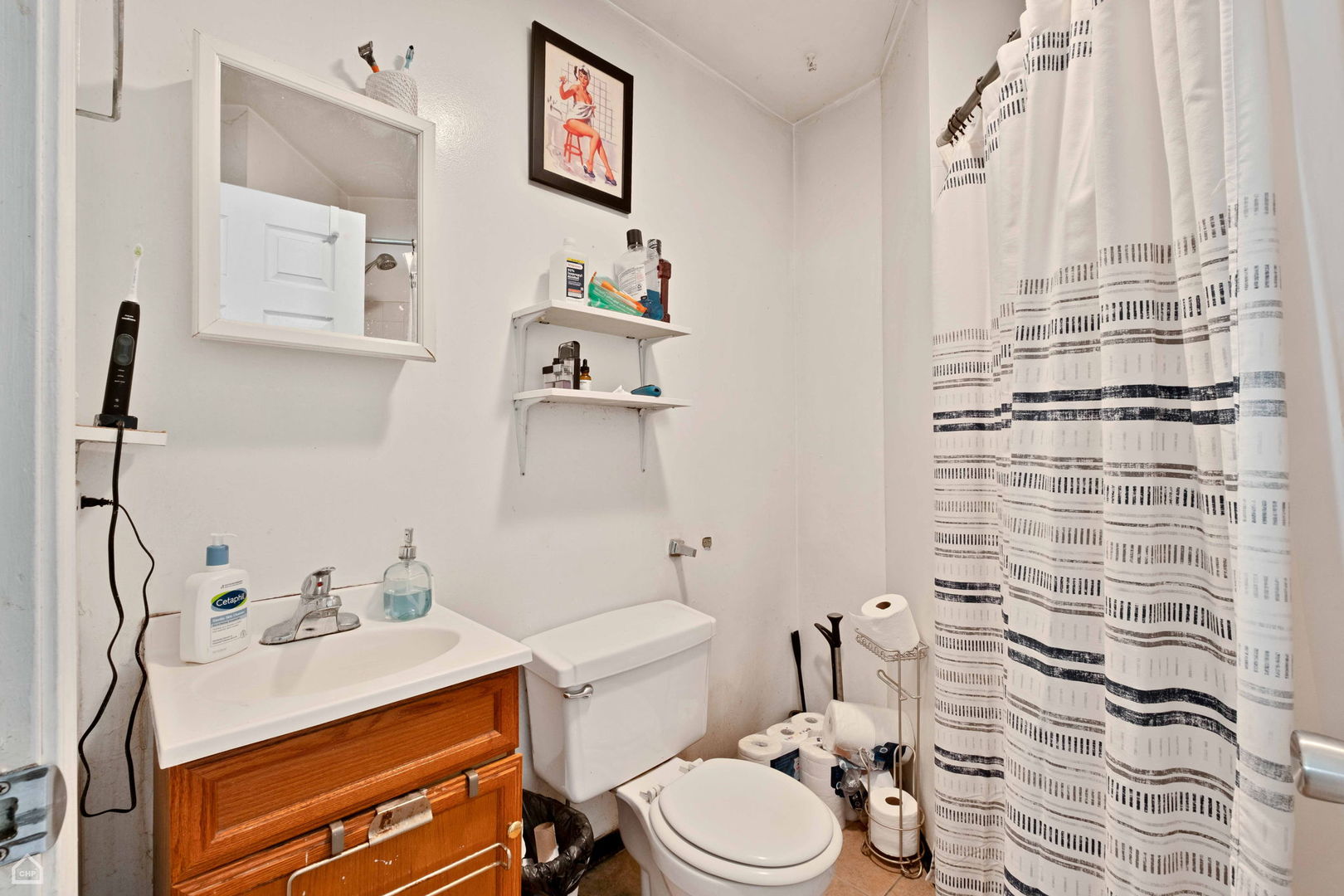 458 N Paulina Street Property Photo 14