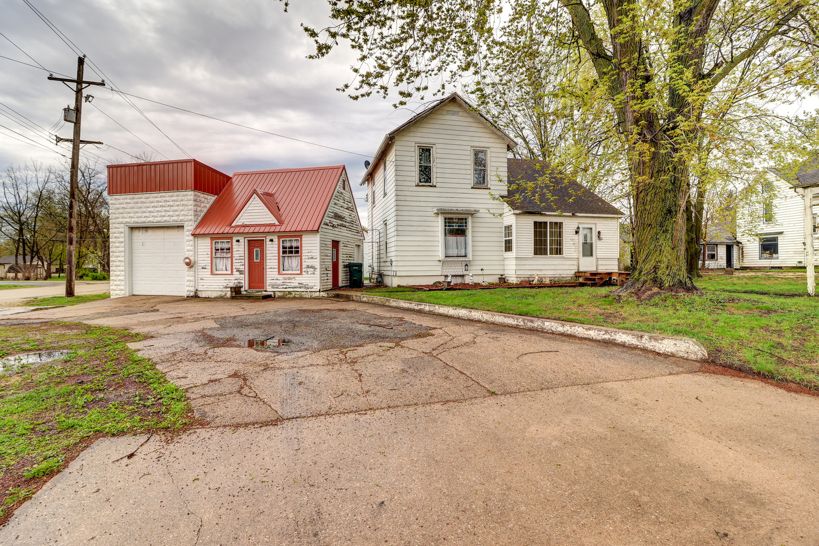 Whiteside County Real Estate Listings Main Image