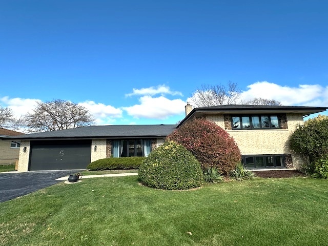 8754 W 89th Street Property Photo