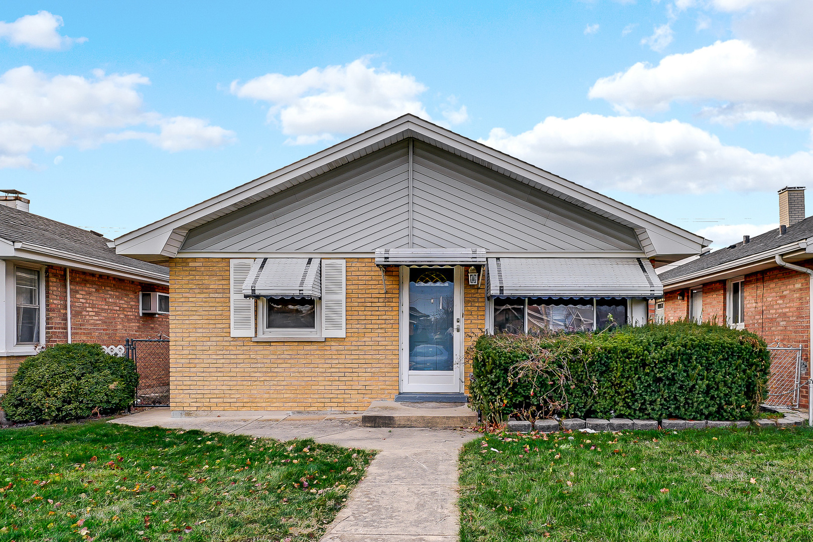 7616 S Lorel Avenue Property Photo
