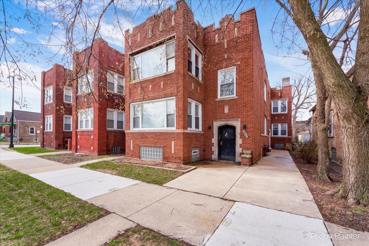 7554 S Eberhart Avenue Property Photo