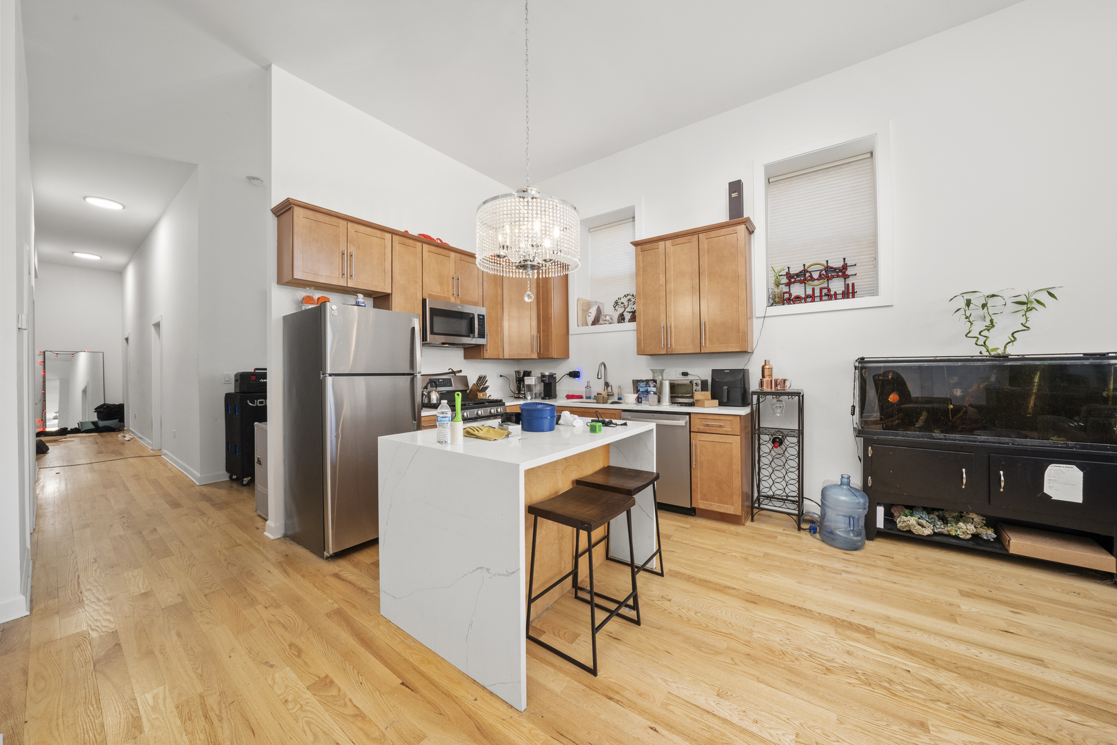 2459 W Augusta Boulevard Property Photo 2