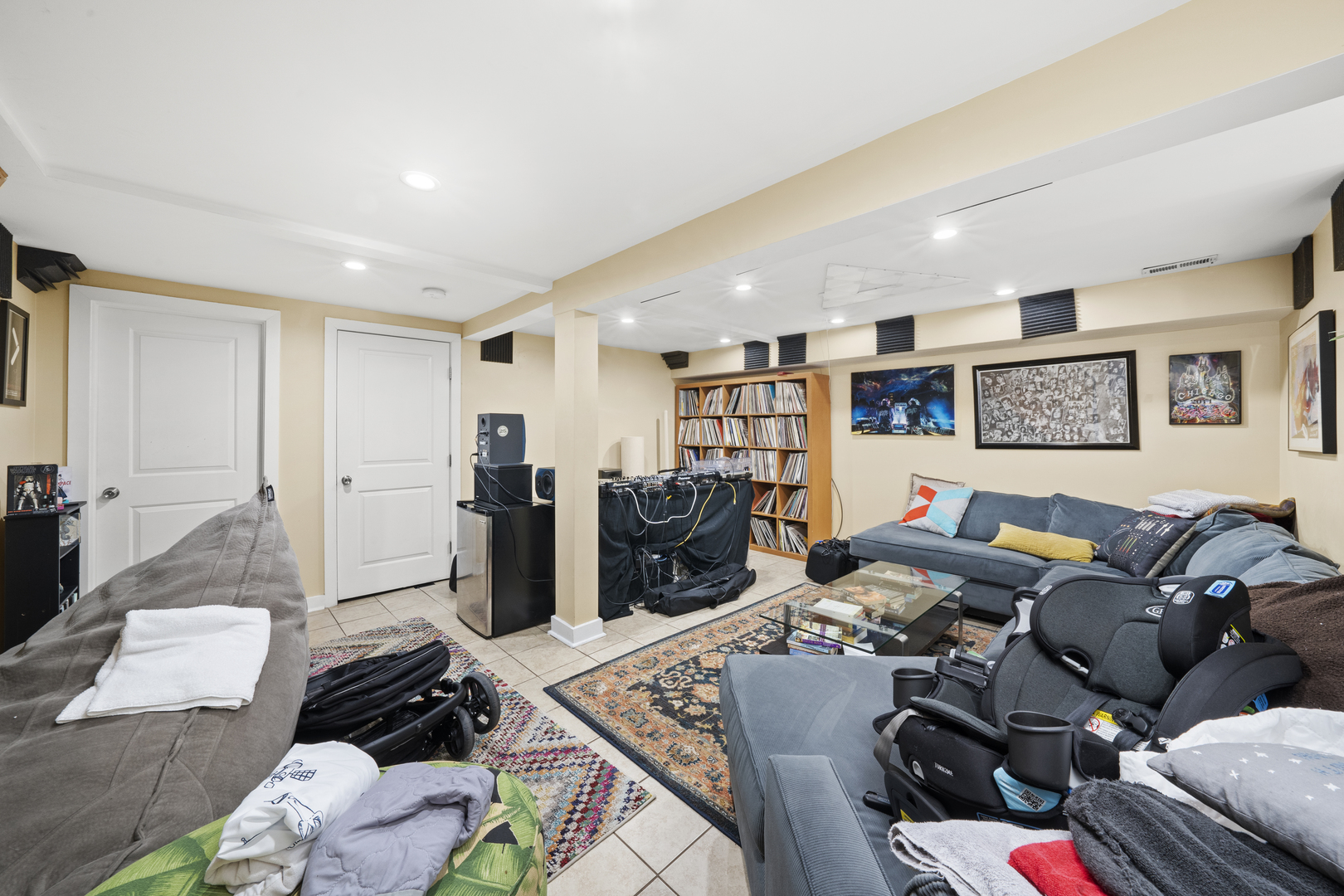 2459 W Augusta Boulevard Property Photo 23