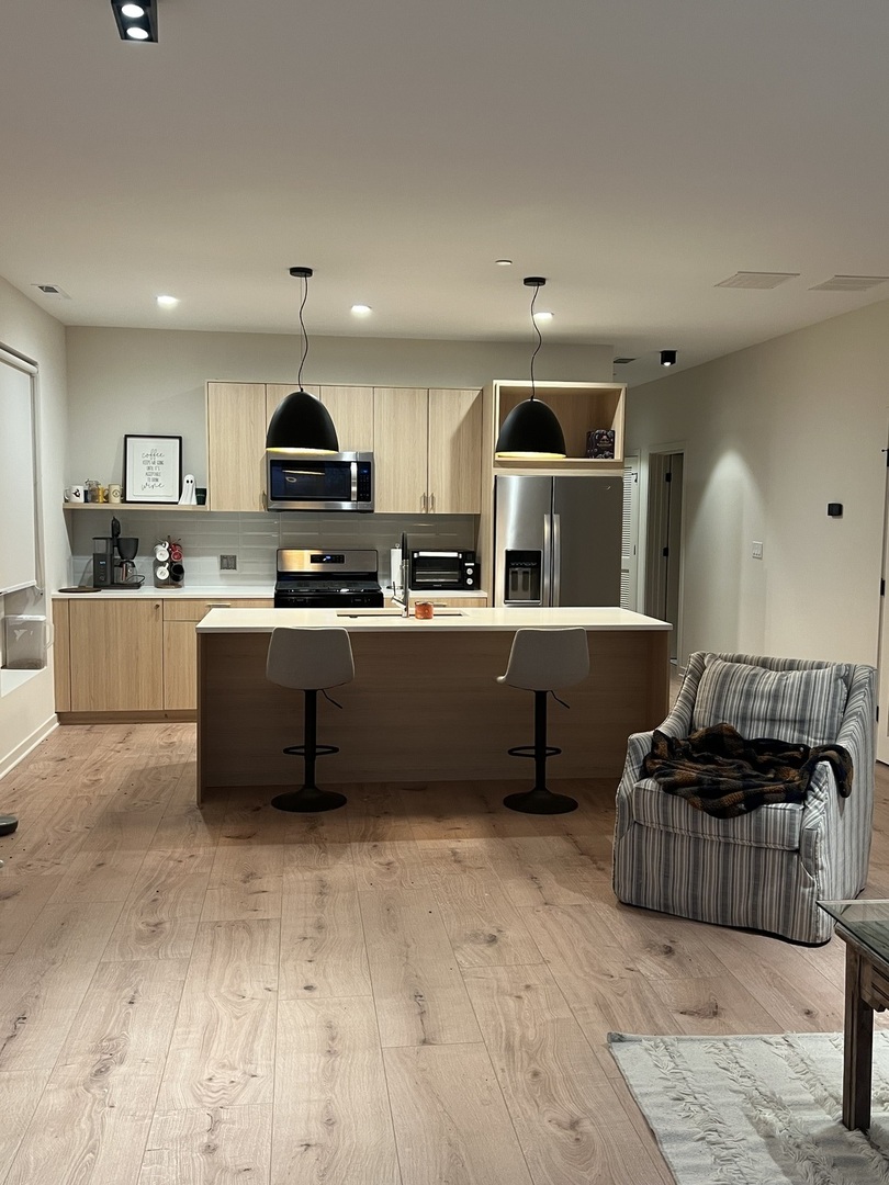 8029 W Belmont Avenue 202 Property Photo 2