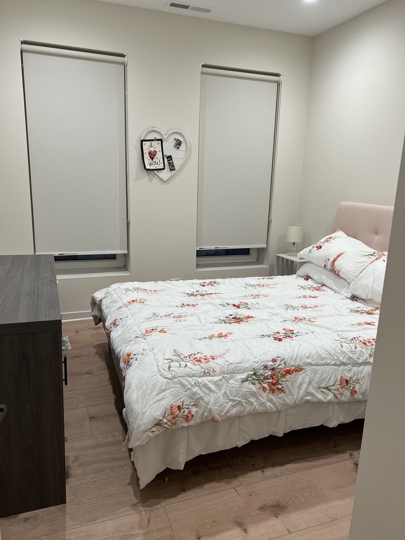 8029 W Belmont Avenue 202 Property Photo 9